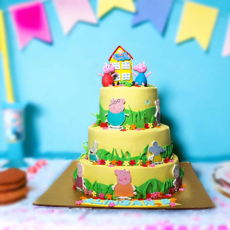 Peppa-Pig-Tier-Cake